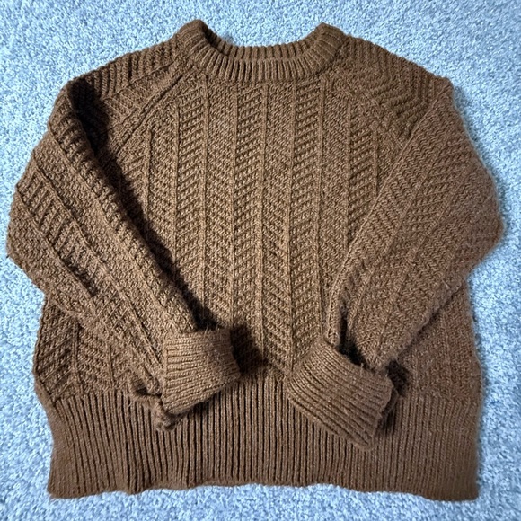 Sweaters - Warm Brown H&M Super Chunky Soft Herringbone Knit Sweater Rory Gilmore
